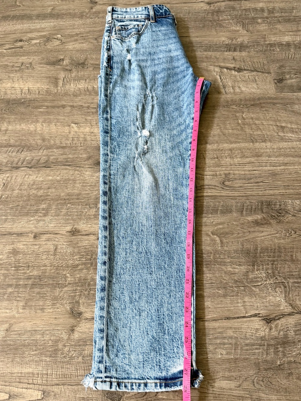 Pilcro Womens The Borrowed Boyfriend Jeans Size 26 Light Wash Distressed Raw Hem - Picture 14 of 16